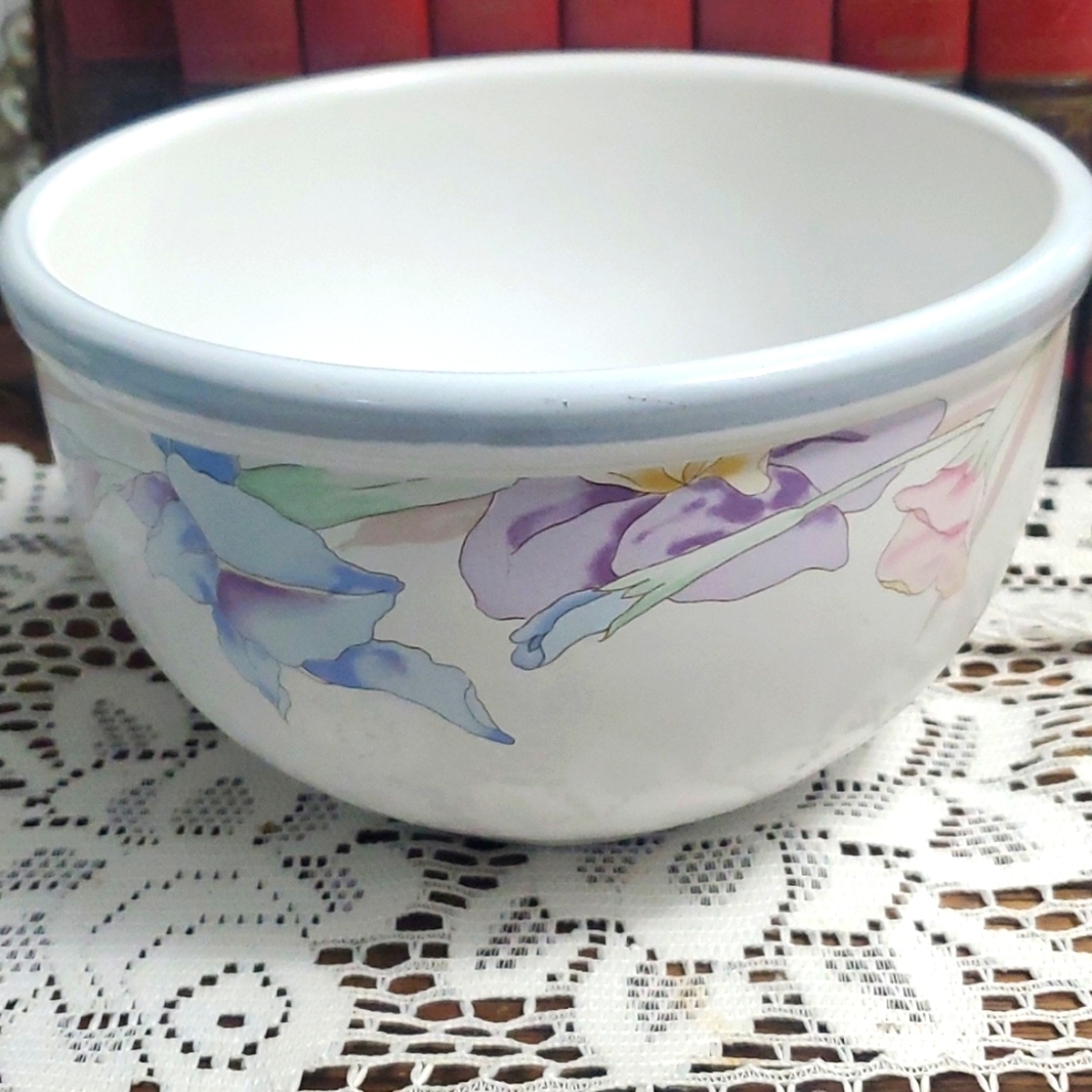 Studio Nova Gabriele Mixing Bowl 8"